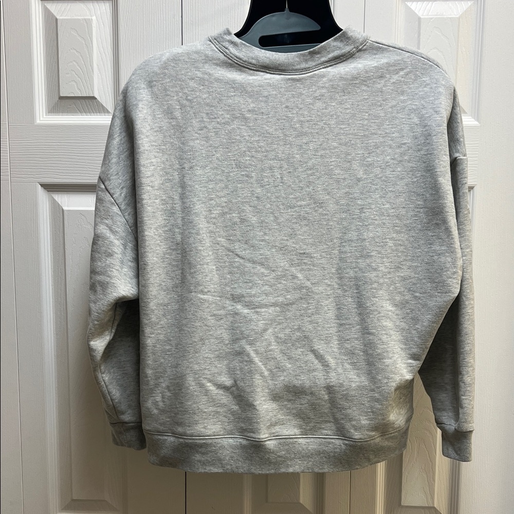 Disney Gap X Pullover Gray Sweatshirt with Minnie Mouse Large Winter Warmth - Picture 5 of 8